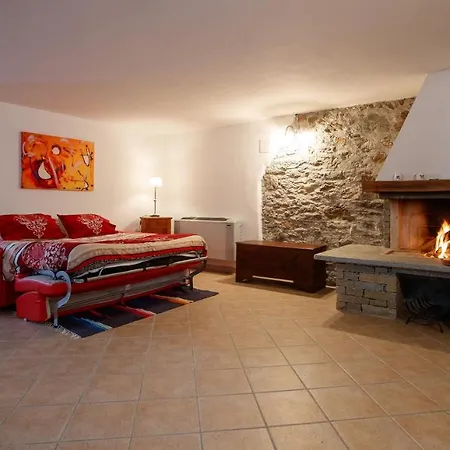 Apartment Il Como' Della Civetta - Taverna “la Fenice” Stazzona