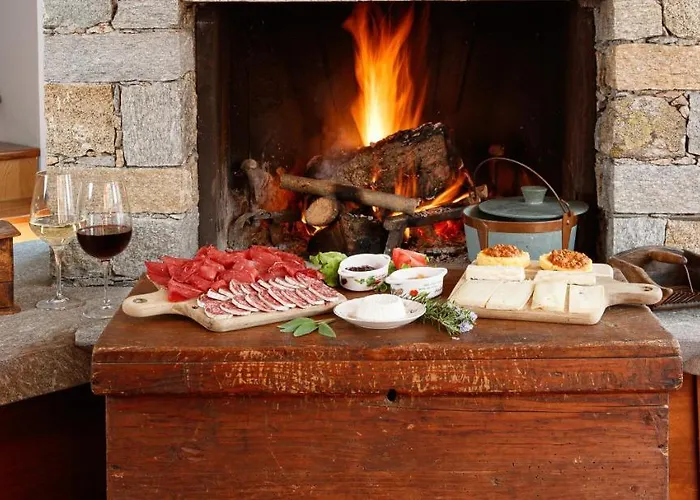 Il Como' Della Civetta - Taverna “la Fenice” شقة Stazzona